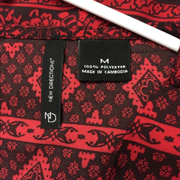 Red and Black Dressy Top - Picture 3 of 3